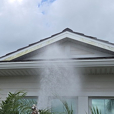 House-Softwash-and-Paver-Driveway-Clean-and-Seal-in-The-Isles-of-Lakewood-Ranch 4