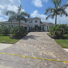 House-Softwash-and-Paver-Driveway-Clean-and-Seal-in-The-Isles-of-Lakewood-Ranch 1